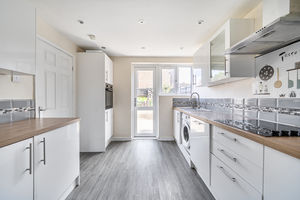 KITCHEN- click for photo gallery
